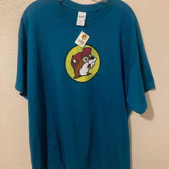 Gildan Tops - Gildan  Buckie’s Blue Short Sleeve Tee with Graphic